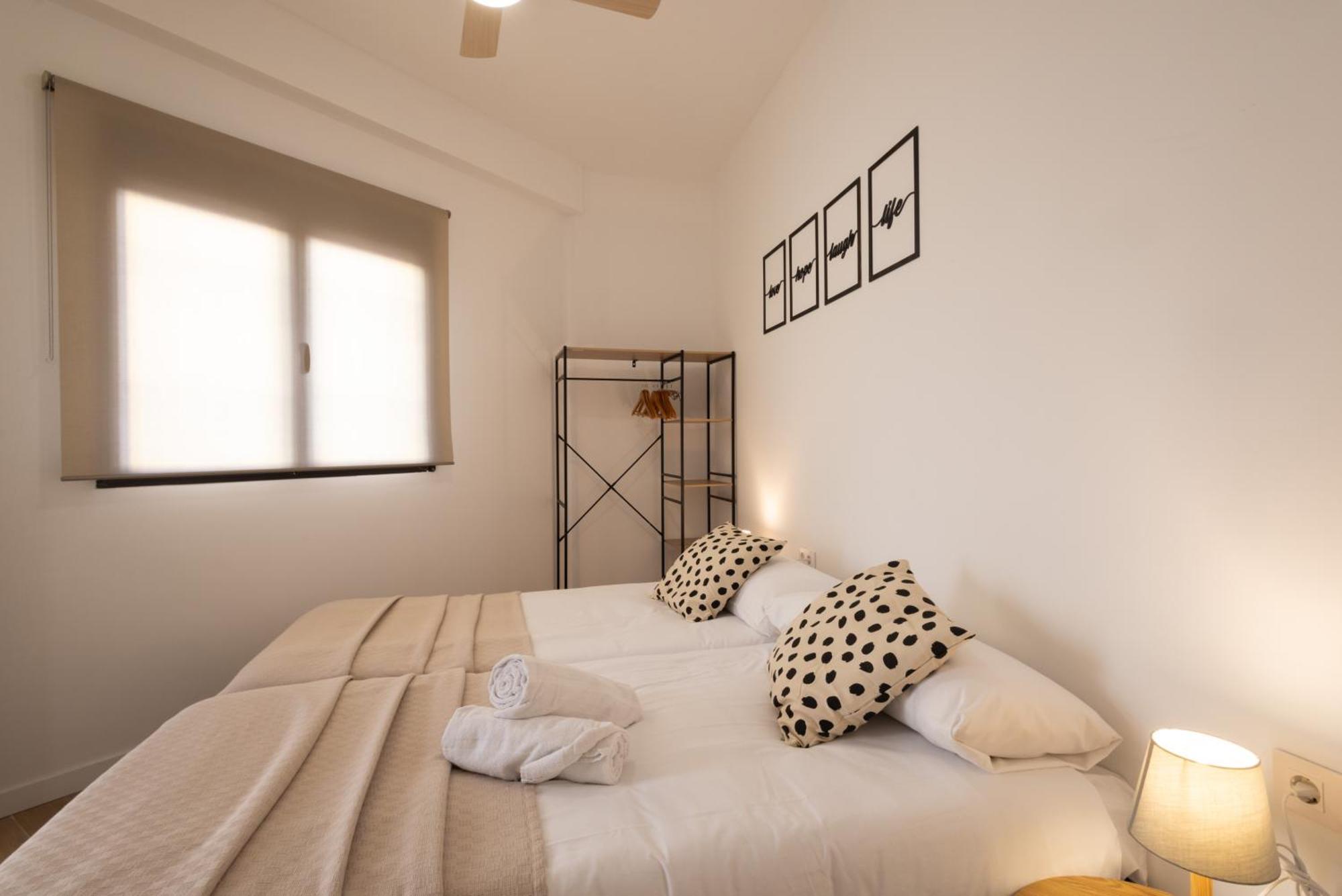 Cruz Cubierta Apartments فالنسيا المظهر الخارجي الصورة