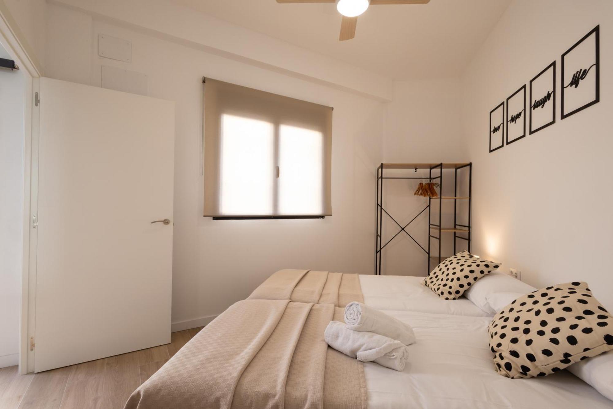 Cruz Cubierta Apartments فالنسيا المظهر الخارجي الصورة