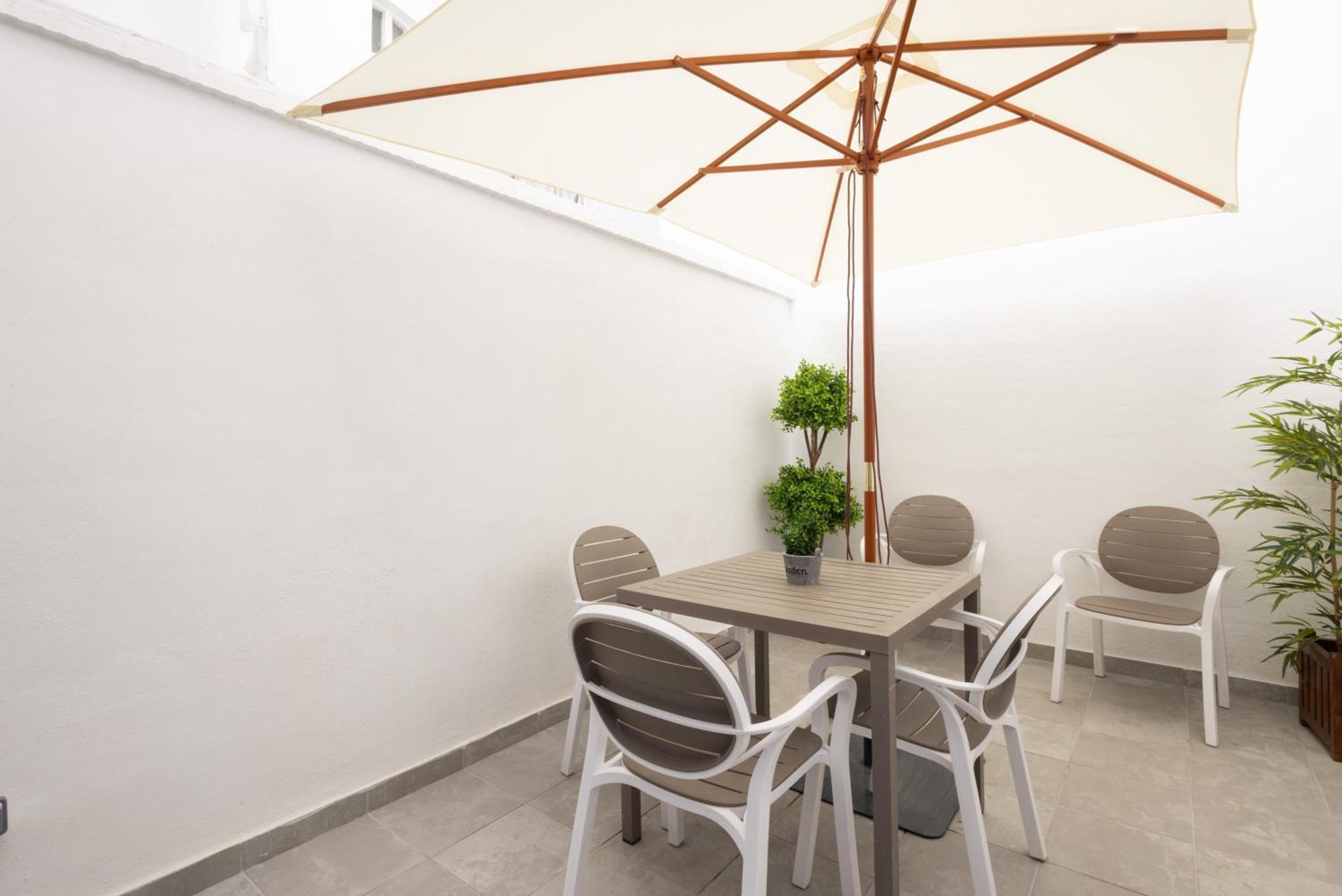 Cruz Cubierta Apartments فالنسيا المظهر الخارجي الصورة